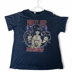 Madeworn Motley Crue Theatres of Pain World Tour Unisex Vintage T-Shirt